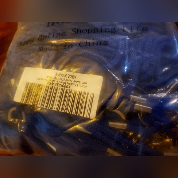 100 piece lanyard bundle. Blue, 18" length 36" circumference with swivel hook - Picture 5 of 6